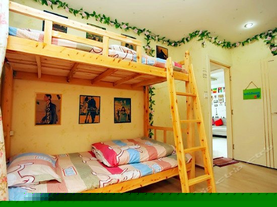 时尚六人间（床位房）