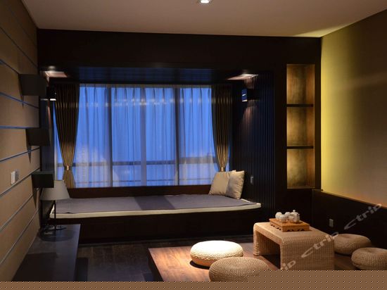 豪华海景大床房