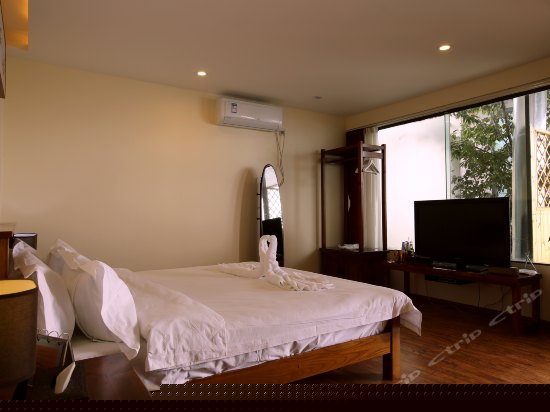 邀月海景阳台大床房