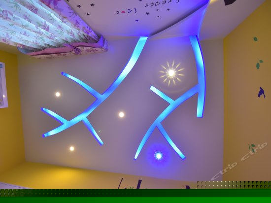 西栅南门森林小鹿