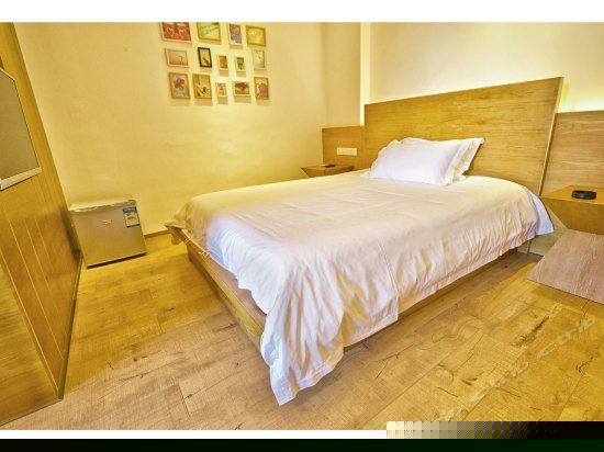 海景三床家庭房