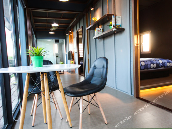 摩登工业六人房