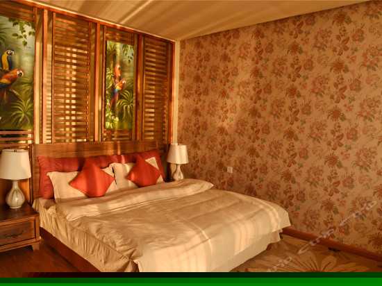 海景花园大床房