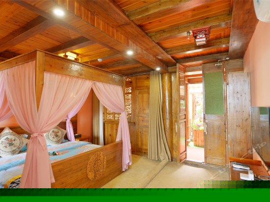 雪山观景花园大床房