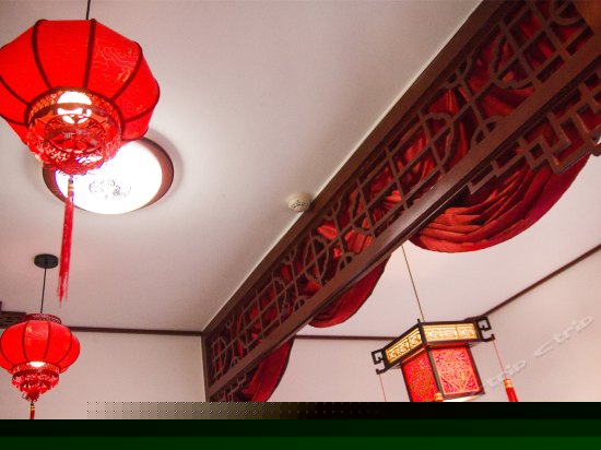 雕梁画栋高级土炕房