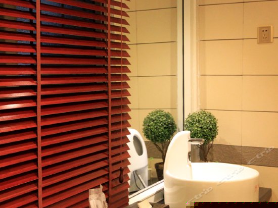 芝兰香室榻榻米三人家庭房