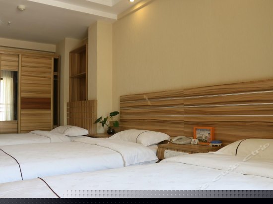 独立阳台观景三人间