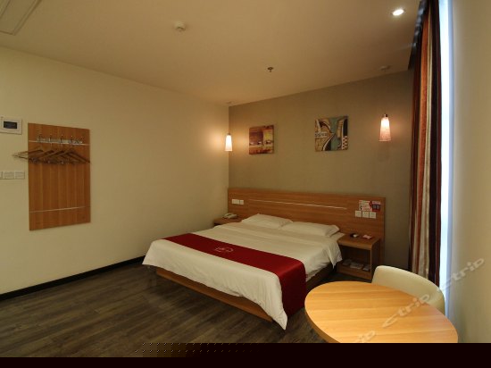 标准大床房