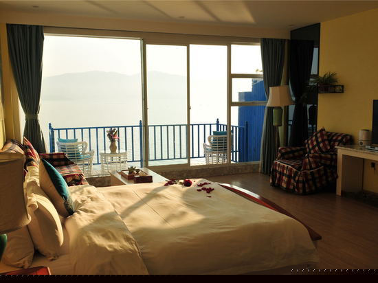 独立露台海景大床房