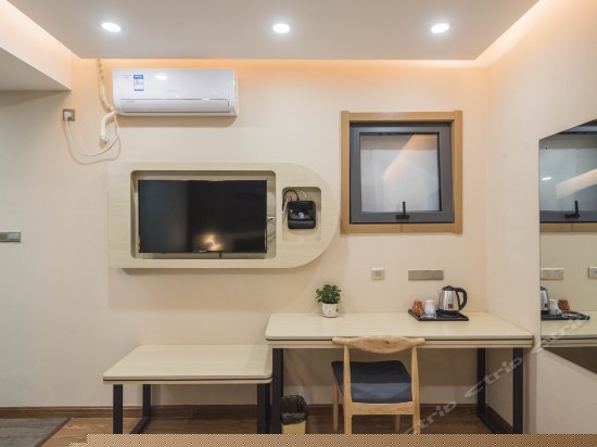 标准大床房(无窗)