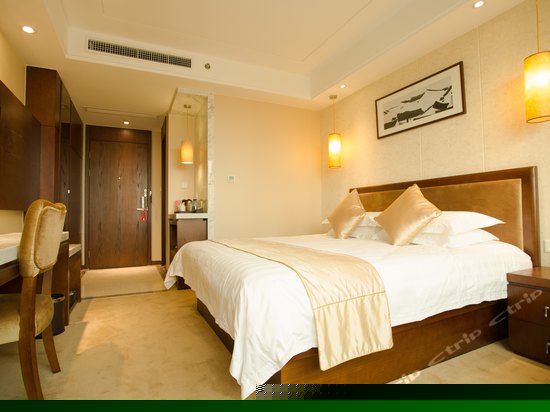 商务大床房