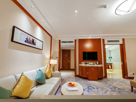 豪华江景大床房