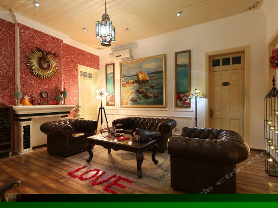 套房（三房一厅）