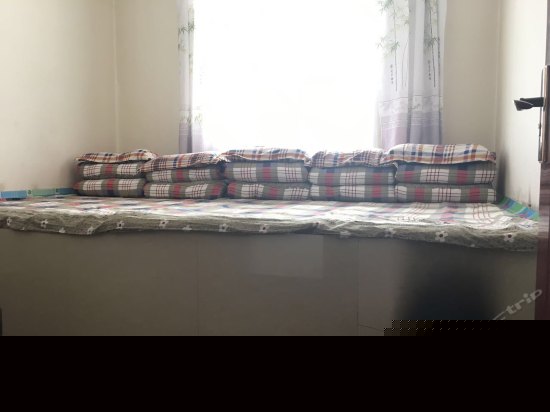 普通五人火炕房