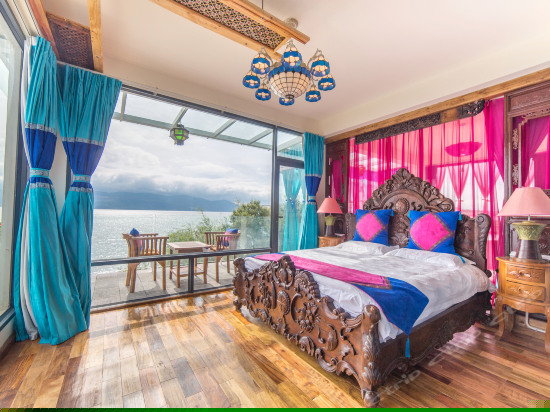 尘外360度海景蜜月超豪华房