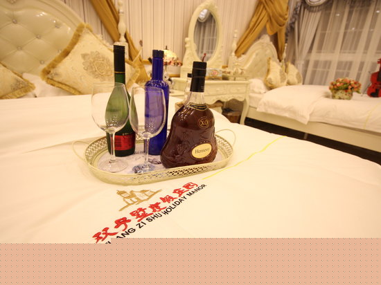 豪华宫廷家庭房