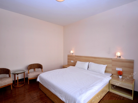 豪华园景大床房（带露台）