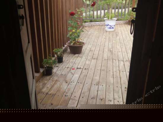 半山私语露台玫瑰蜜月套房