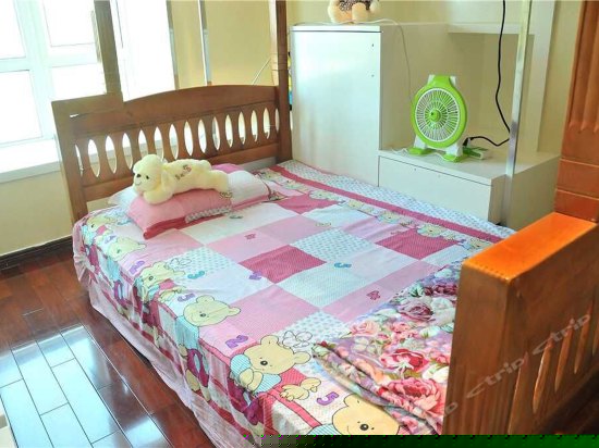 海景女生8人间（床位）