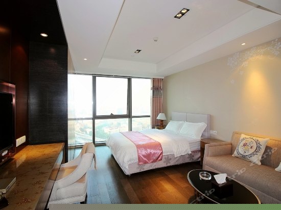 商务城景大床房