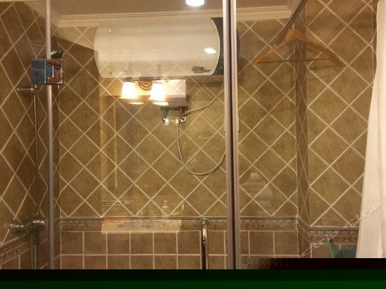 豪华套房三居室