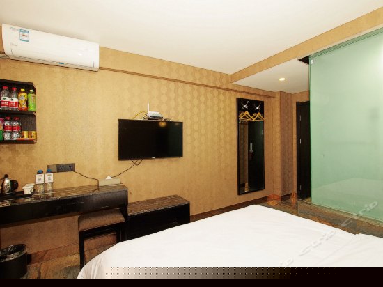 大床房(无窗)