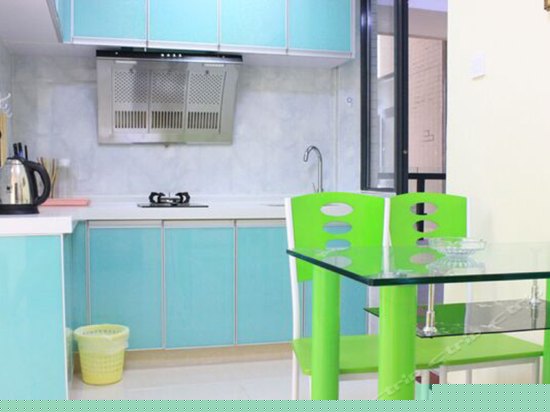 蓝色海岸飘窗海景两房一厅