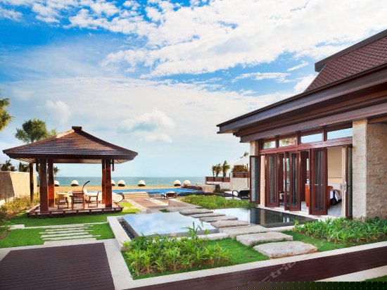 皇家两居海景泳池别墅