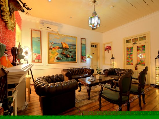 套房（三房一厅）