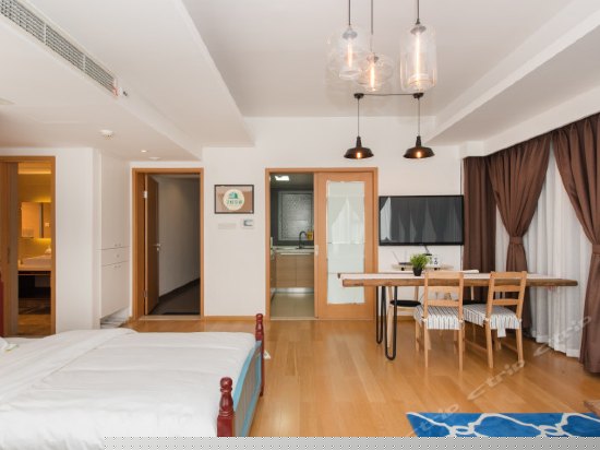 闲空间豪华四人套房