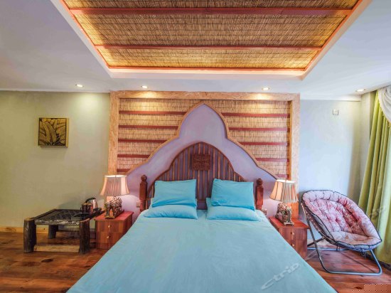 海景露台浴缸桑拿房2层