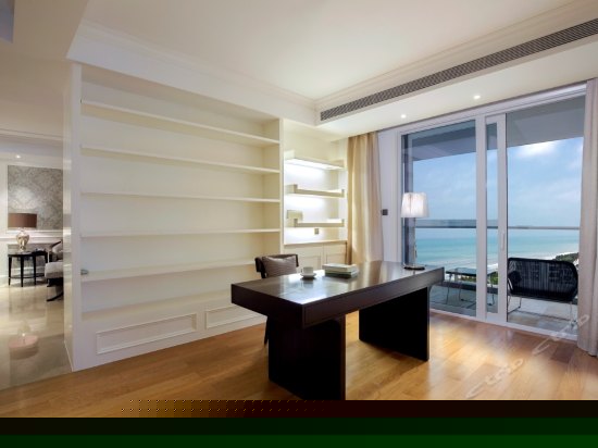 豪华行政二居套房