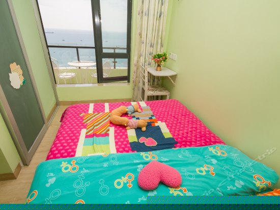 小阳台海景大床房