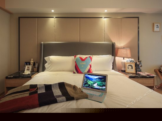 印象西湖豪华大床房