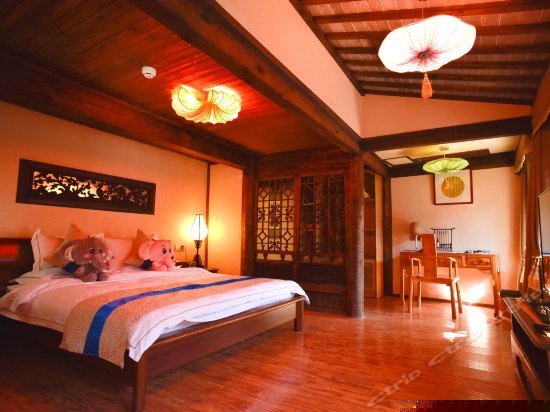 晒秋人家观景大床房