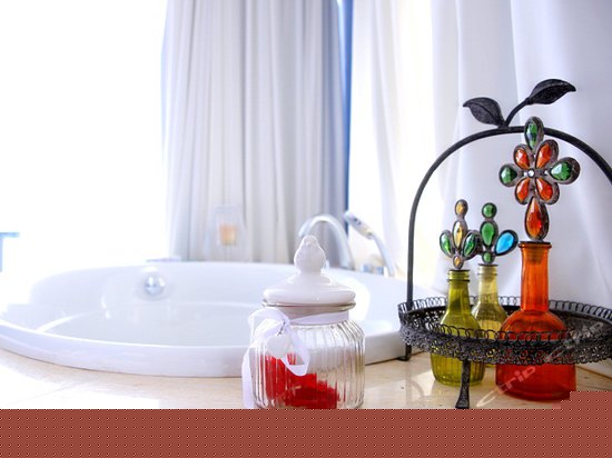 豪华海景浴缸房