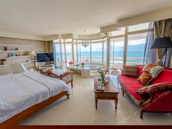 无限豪华海景套房302号房