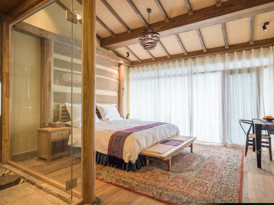 月吟海景豪华大床