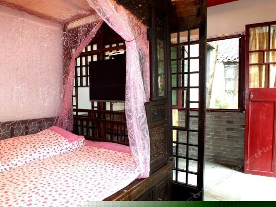 古典雕花庭院大床房