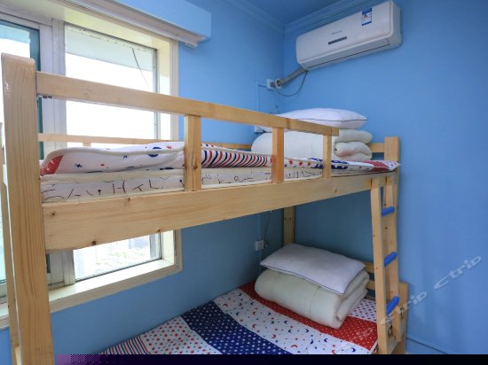 海阔天空女生独卫四人床位间