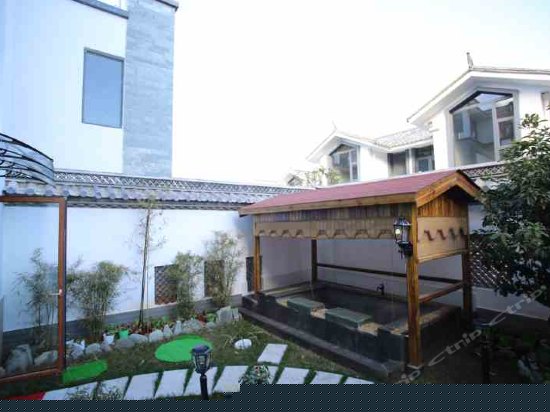 云花火山汤池花园豪华亲子套房