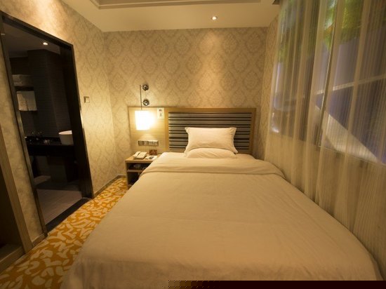 QQ空间(单人房)(无窗)