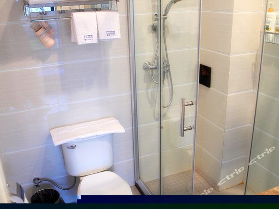 亲水海景大床房