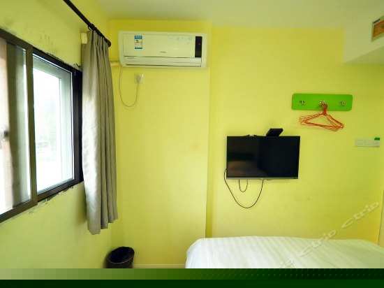 经济大床房
