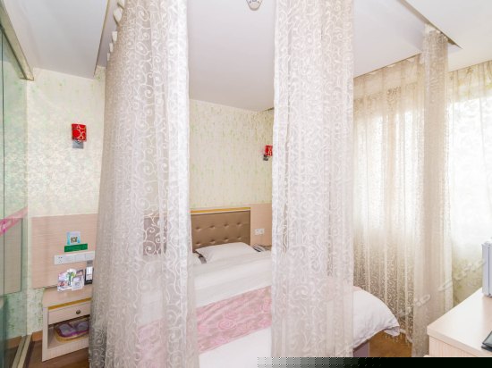 主题棋牌房（无窗）