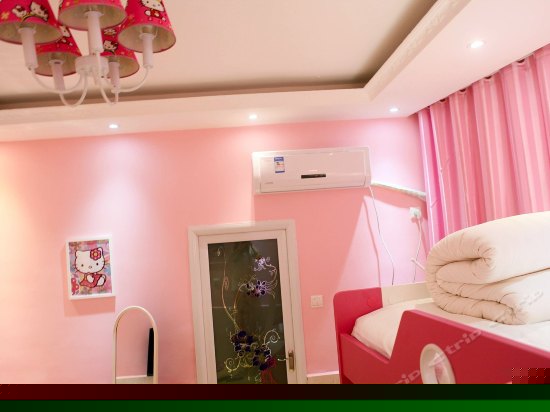 Hellokitty闺蜜主题房
