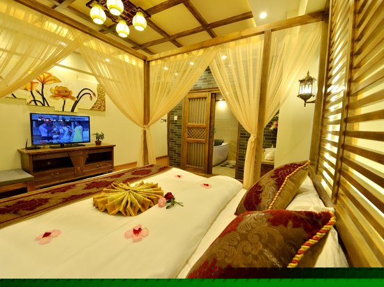 豪华观景浴缸房