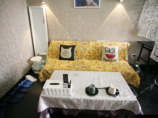 蓝色魅影一室一厅