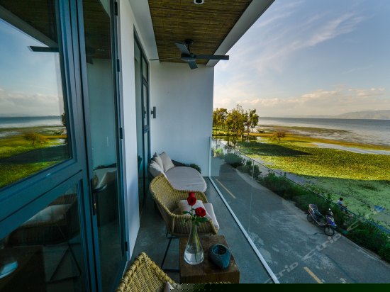 豪华海景露台大床房