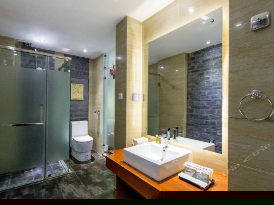 高级豪华大床房